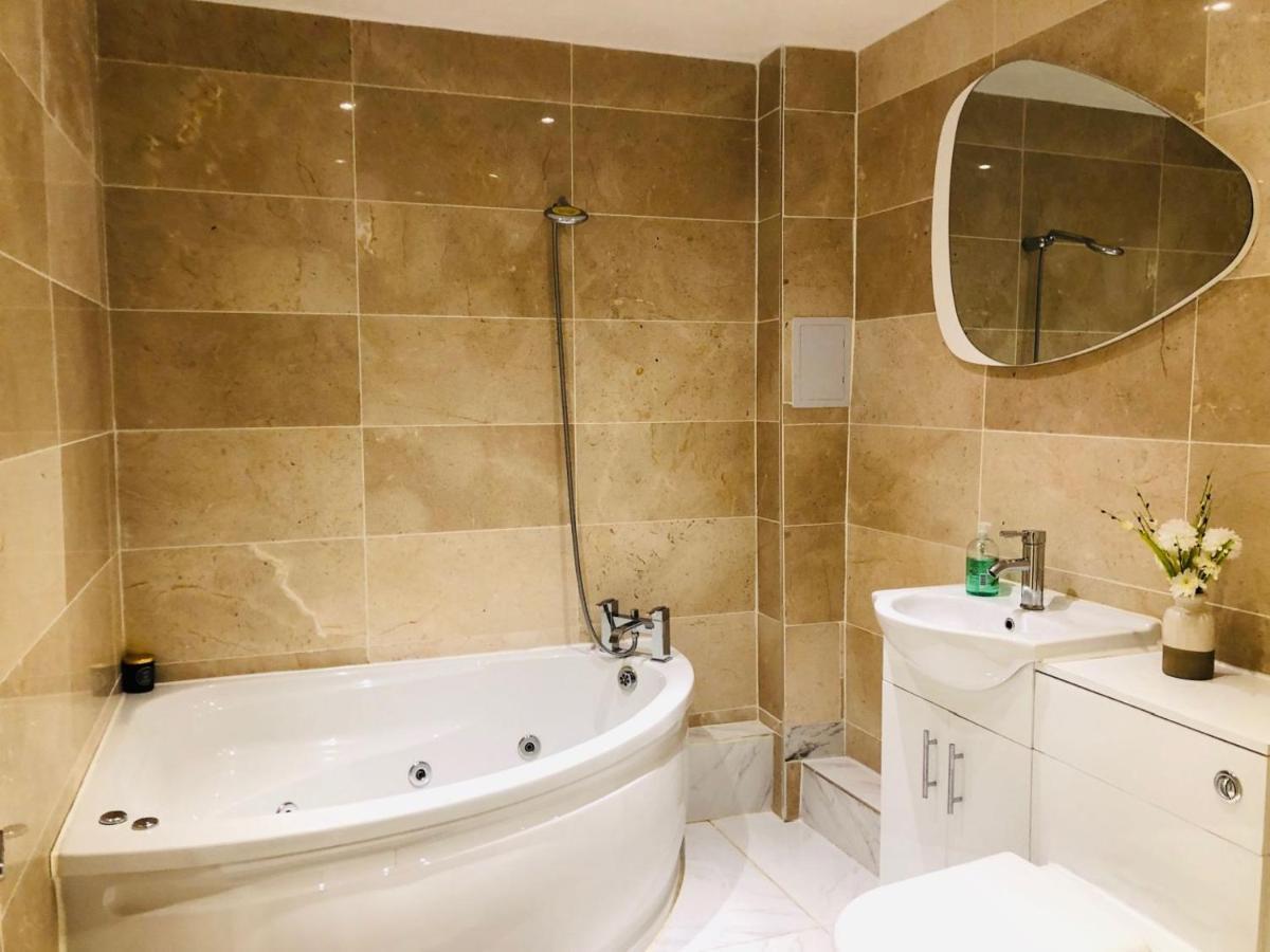 Southern Belgravia Apartments Лондон Екстер'єр фото